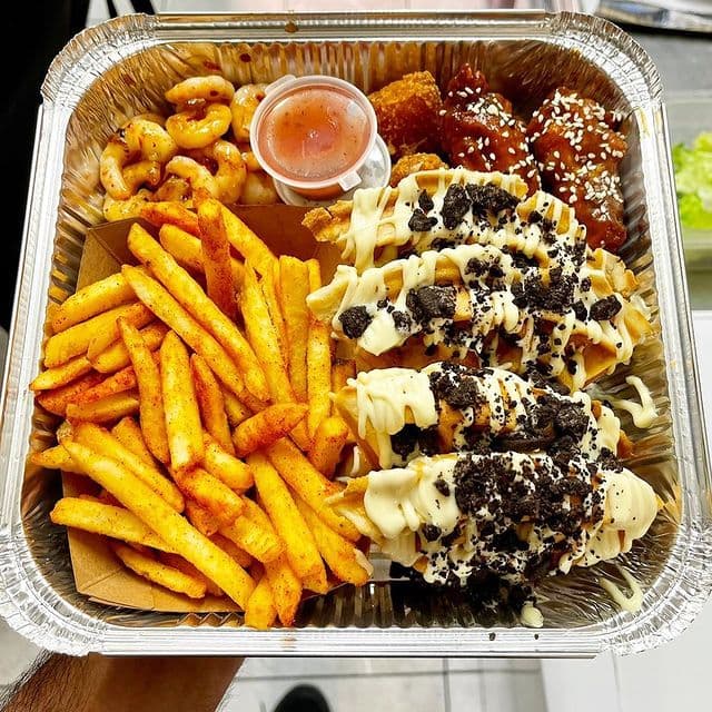 Buff Chickn Dalston - Halal restaurant