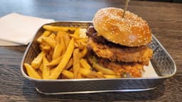 Burgerholic - Recommended Halal restaurant