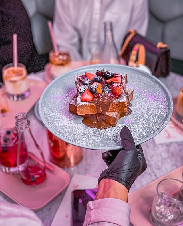 Elan Cafe - Halal restaurant