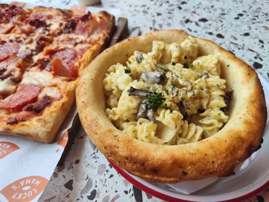 Lucky Mama's - Halal restaurant