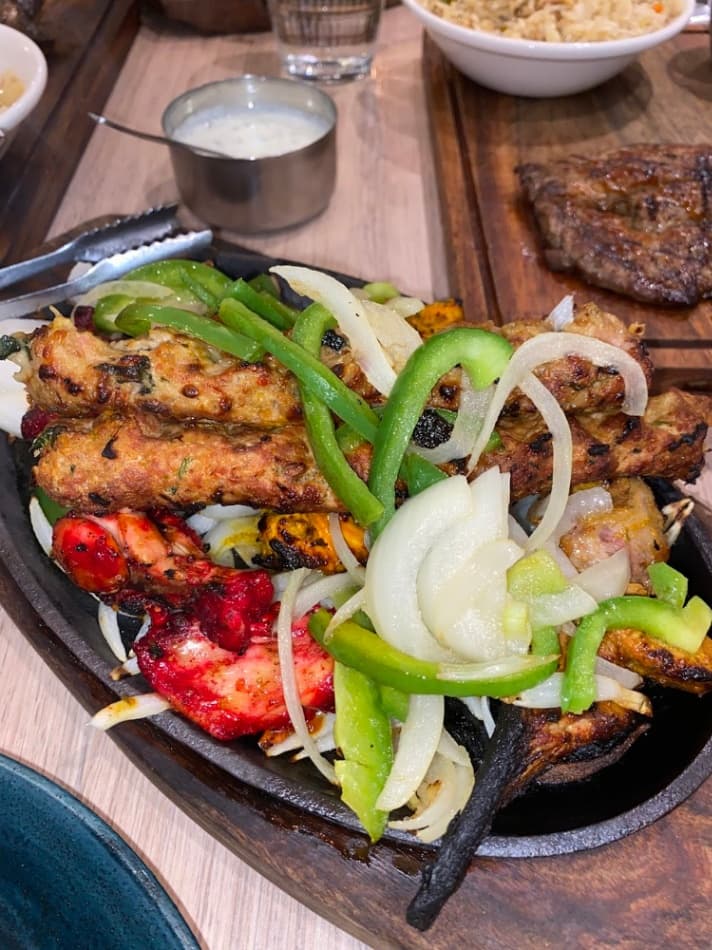 Mussarat's Restaurant - Halal restaurant