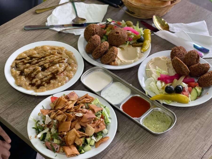 Falafel - Halal restaurant