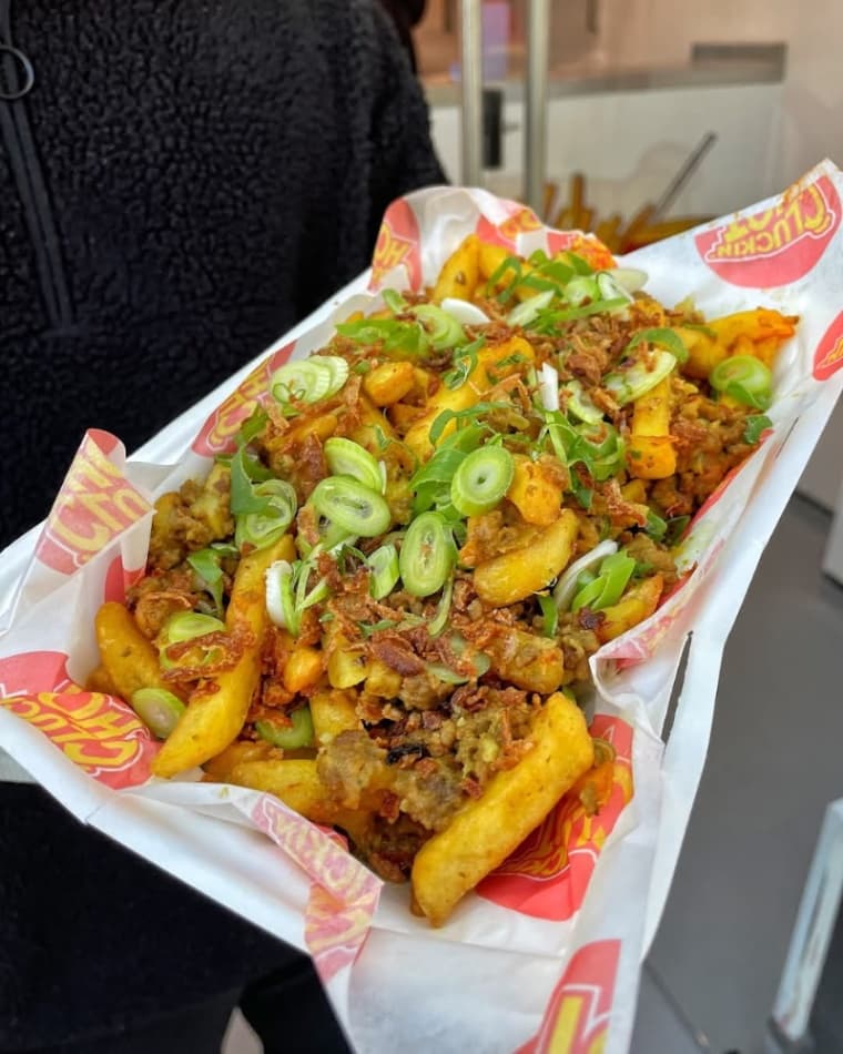 Cluckin Hot - Halal restaurant