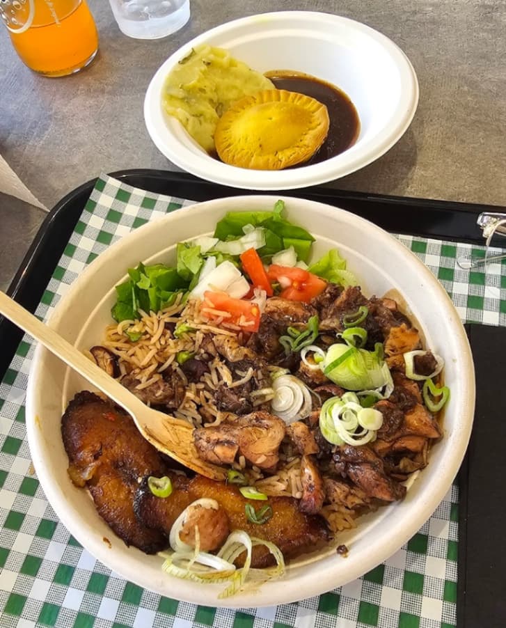 Hoodwood - Halal restaurant