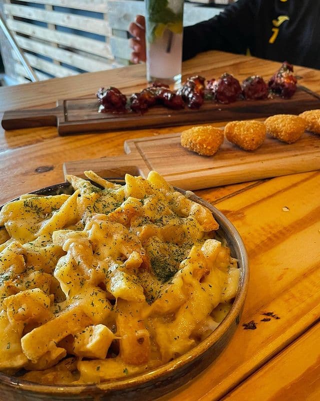 Pie Republic - Halal restaurant