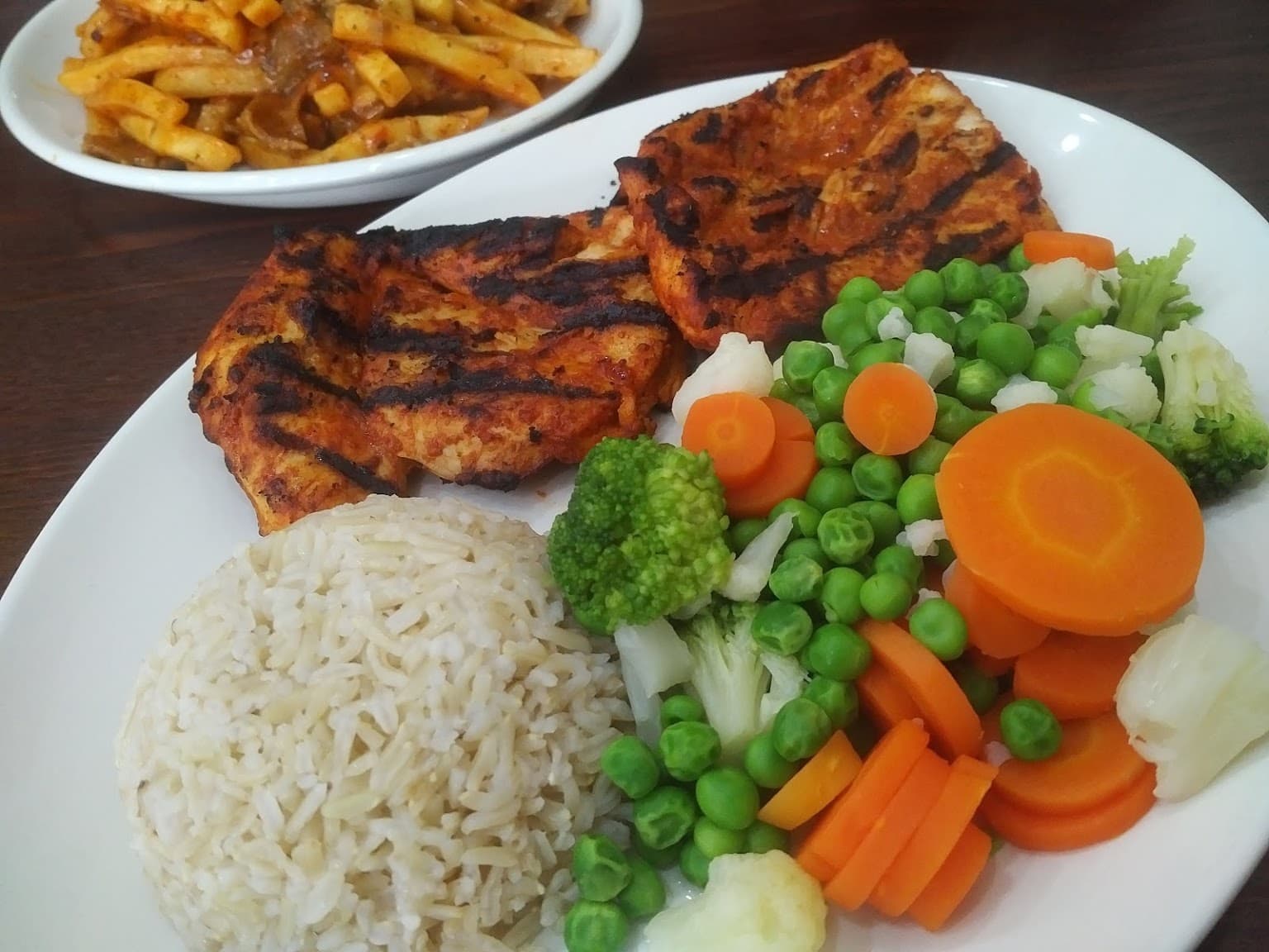 De Cafe Lounge - Halal restaurant