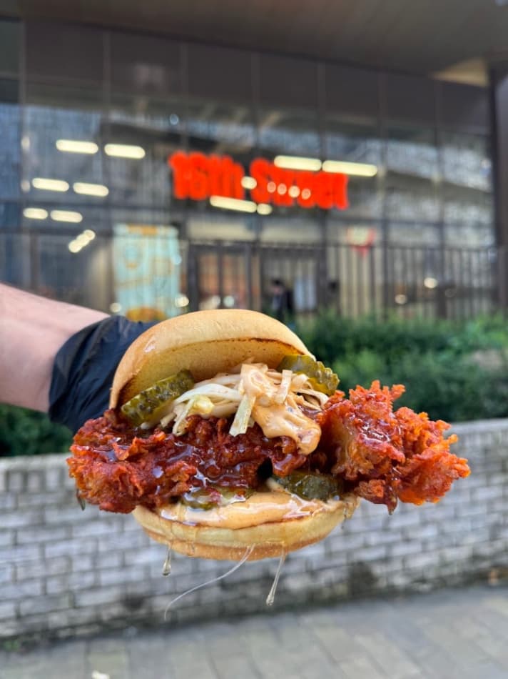 16th Street - Halal restaurant