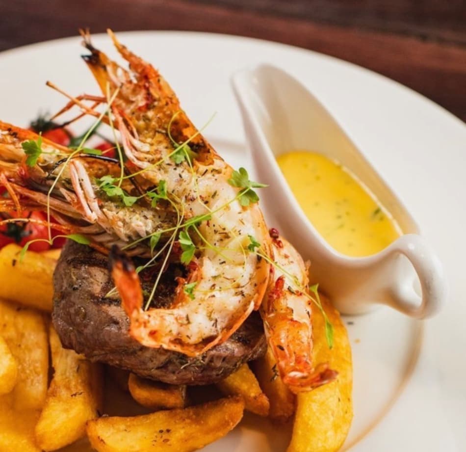 Mr White’s English Chophouse - Halal restaurant