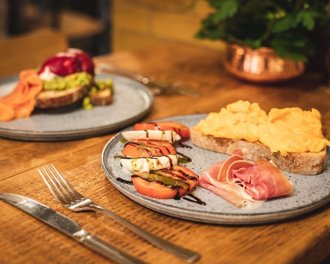 Cafe Route - Halal restaurant