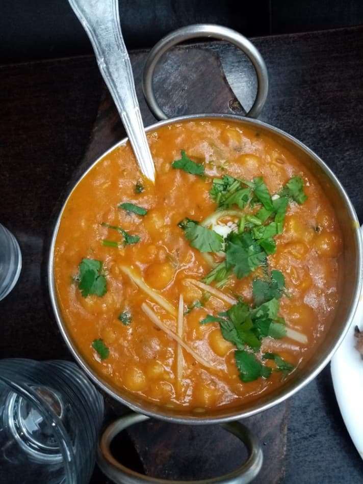 Apna Lahori Kebabish - Halal restaurant