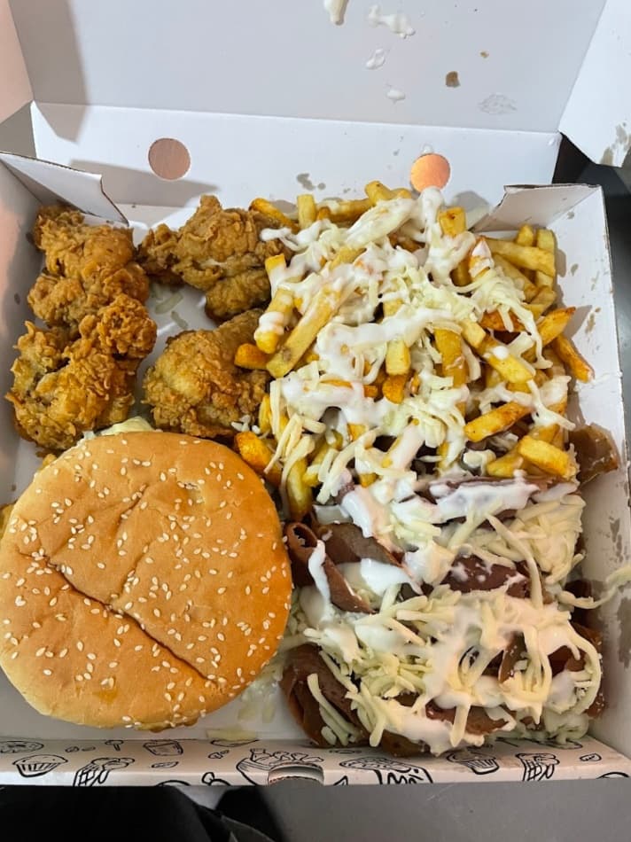 BEE BOX - Halal restaurant