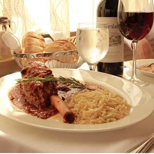 Tesoro Westbury photo 1