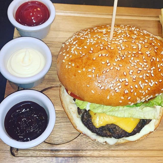 Al Enam Acton photo 4