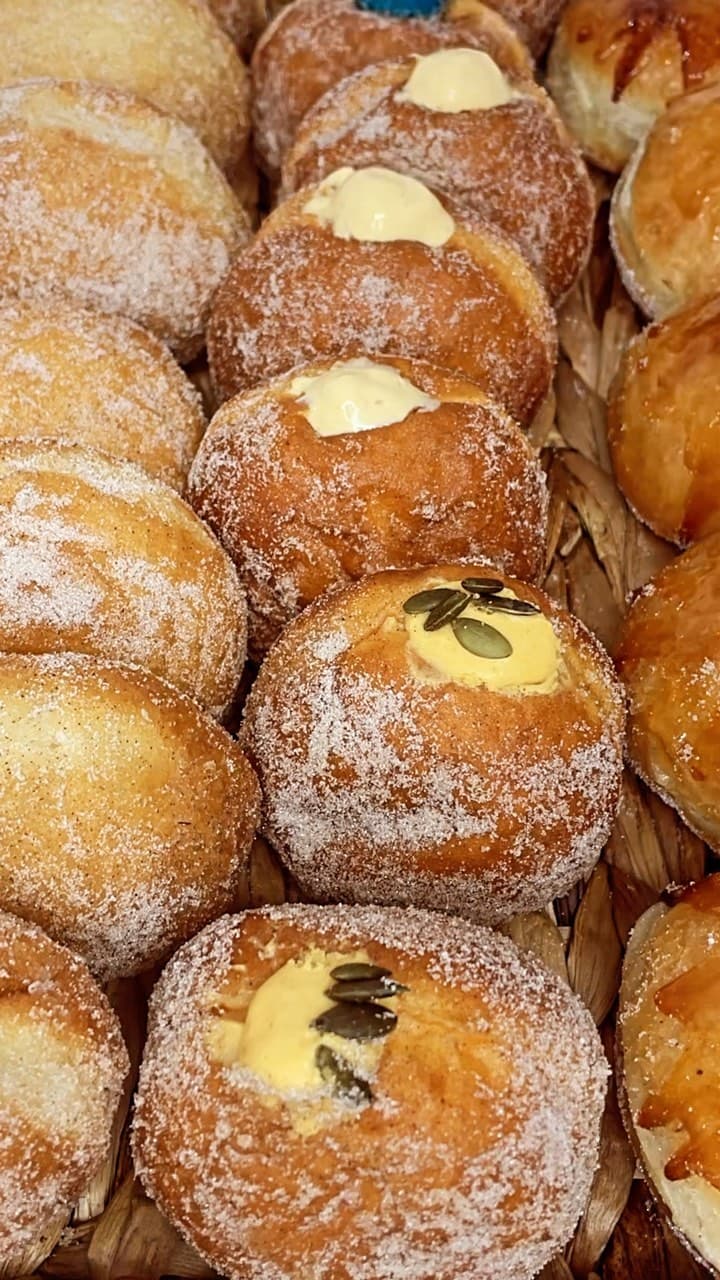 Greedy Cow Bakes Hackney photo 1