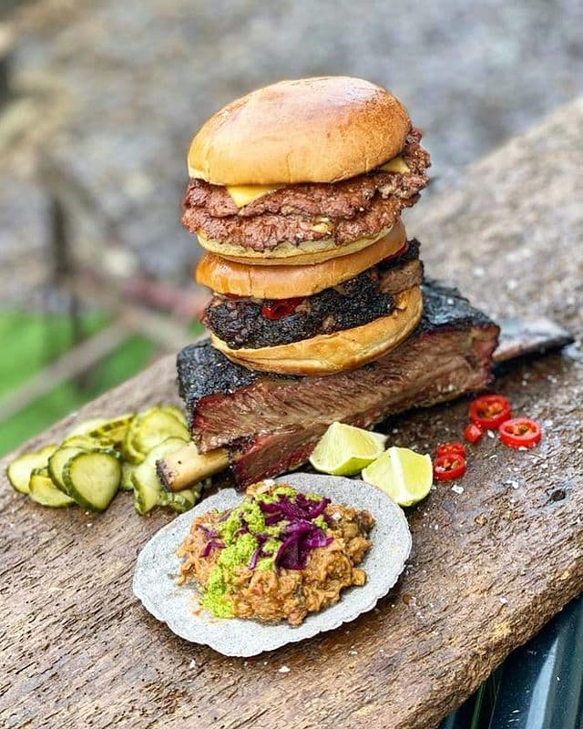 Holy Smoke & Burgers Hackney photo 4