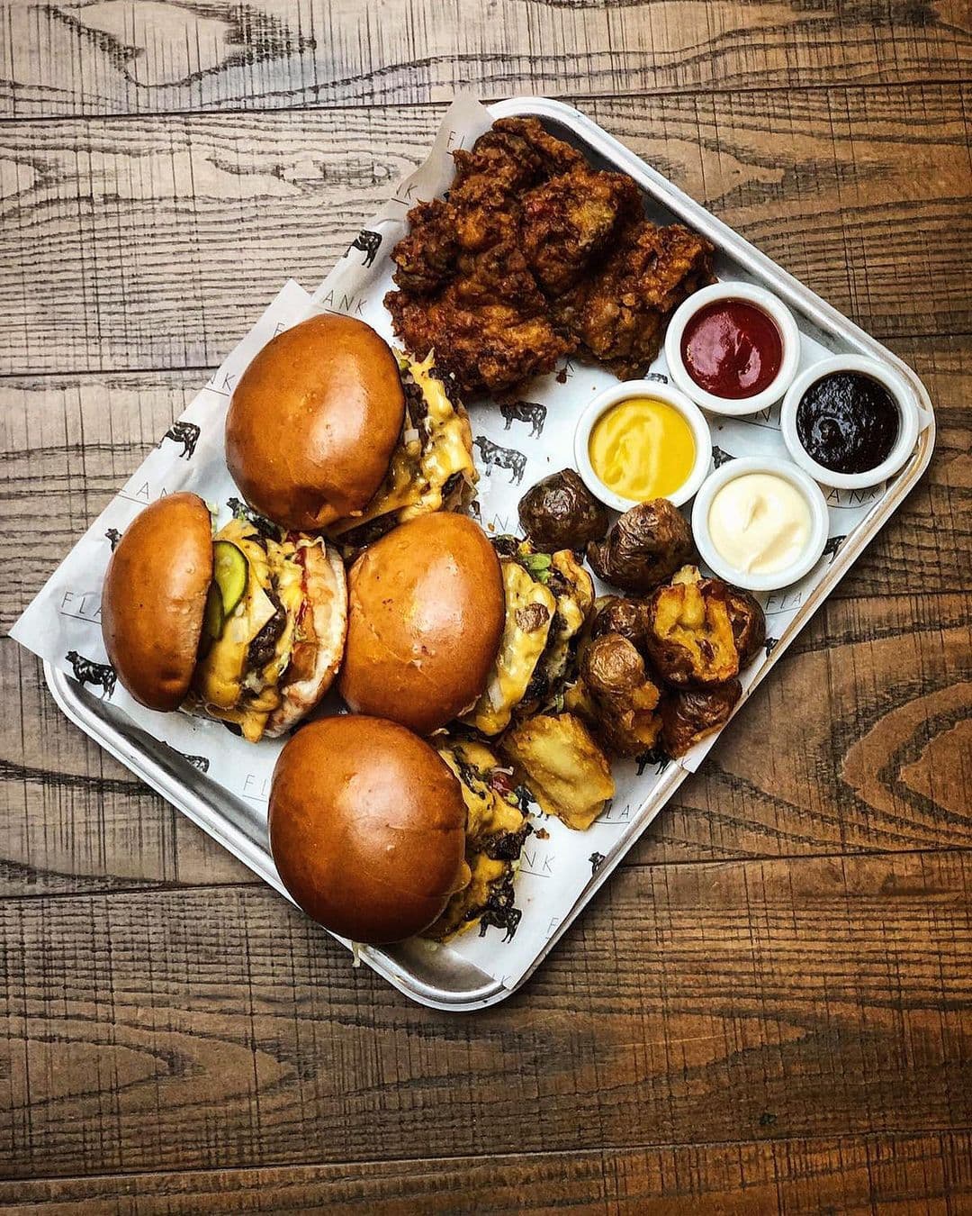 Flank Victoria photo 1