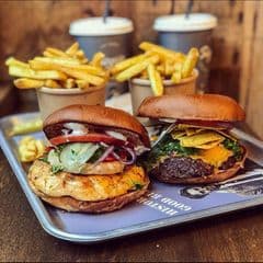 Siirgista Bros Piccadilly Circus photo 2