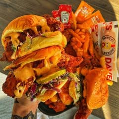 Dave's Hot Chicken North Center photo 4