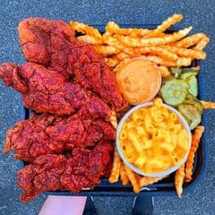 Dave's Hot Chicken Rosemead photo 1