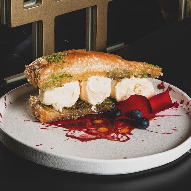 Tarshish Wood Green photo 3