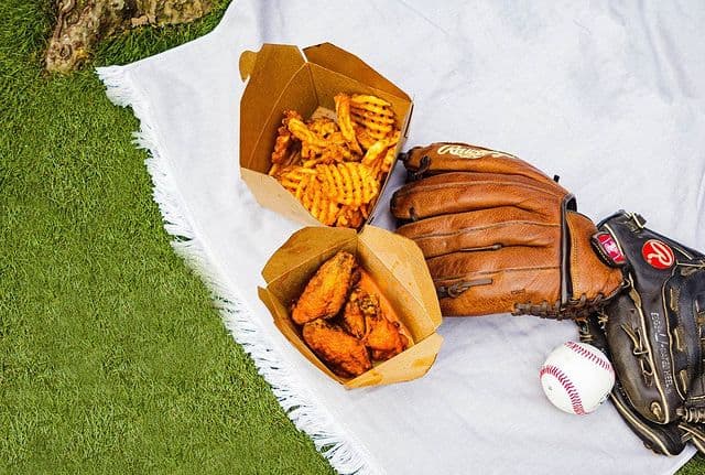 Atomic Wings Broadway photo 1