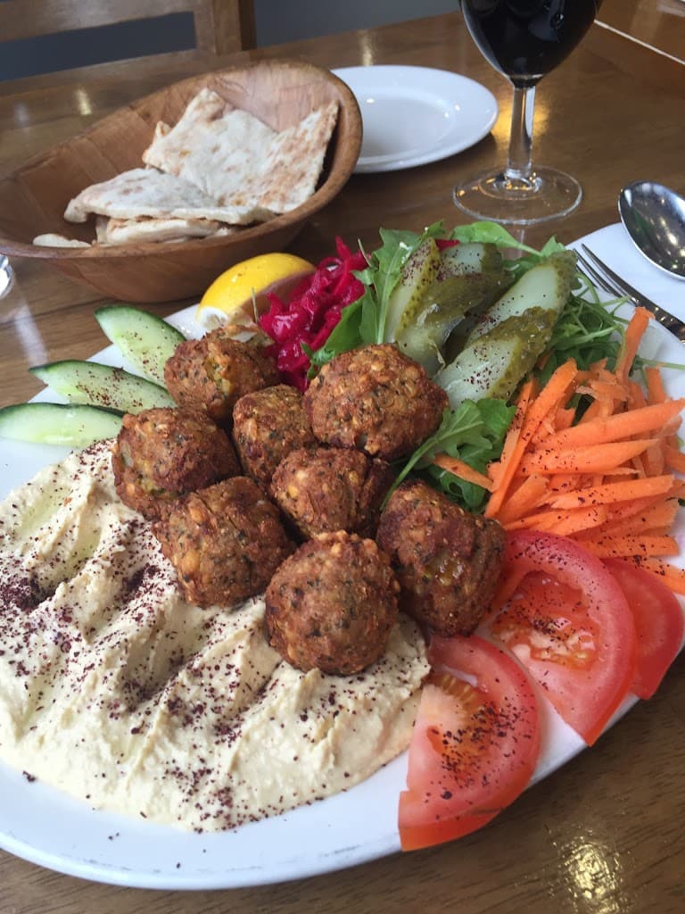 Somine Dalston photo 3