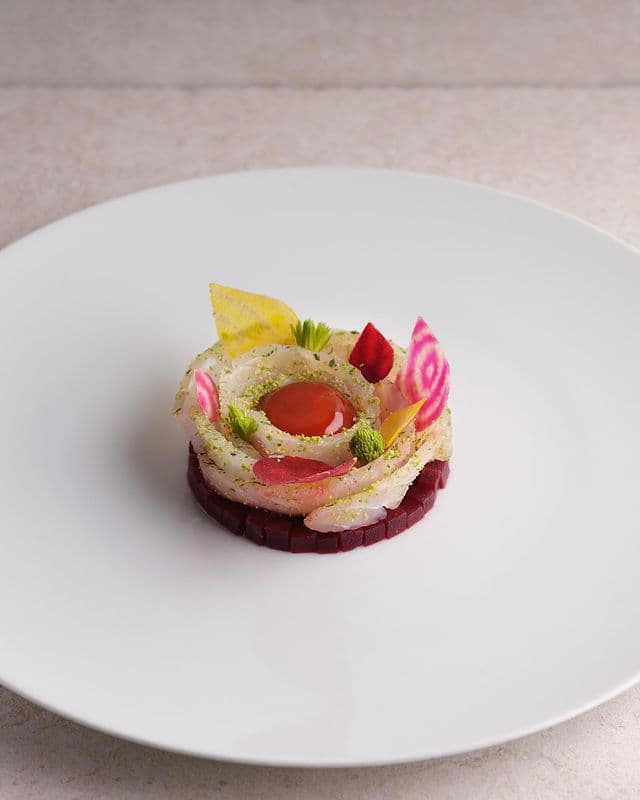 La Dame de Pic Tower Hill photo 1